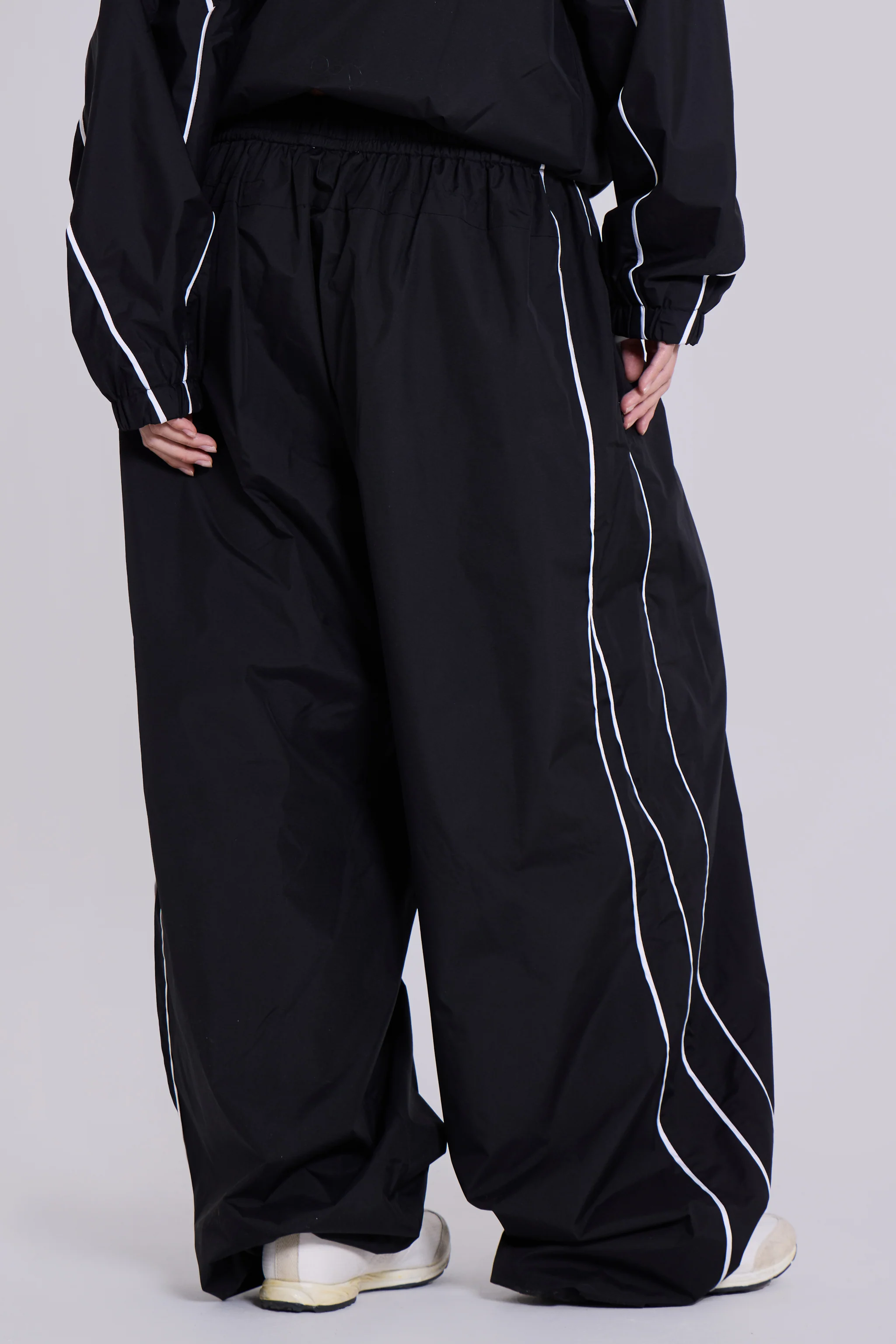 Black Vapor Tracksuit Bottoms - Image 8