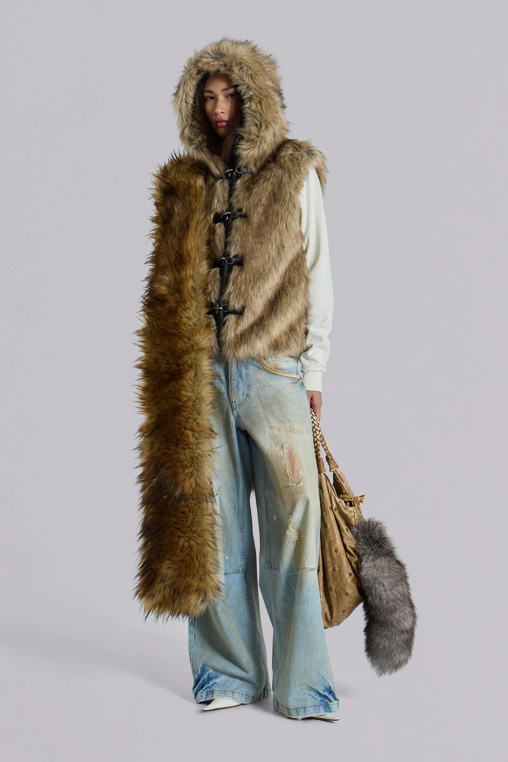 Blonde Cara Faux Fur Scarf - Image 3