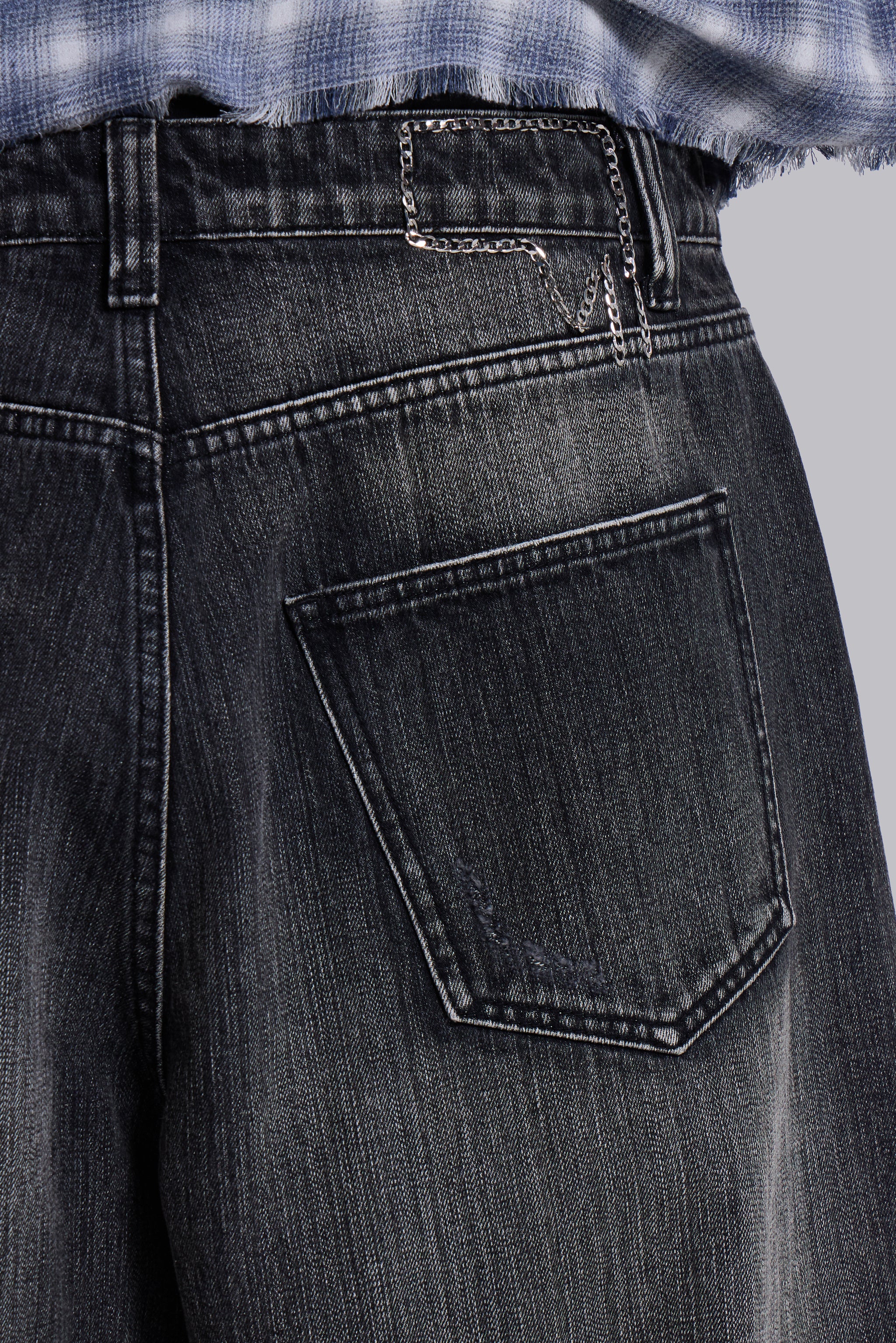 Chain Distressed XL Colossus Jeans - Image 8