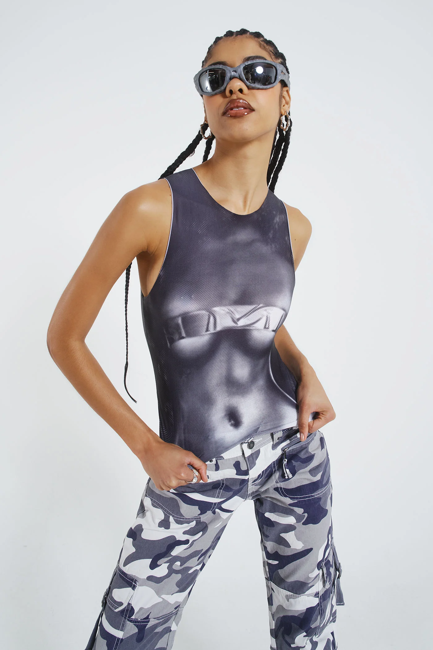 Stick It Illusion Vest - Image 3